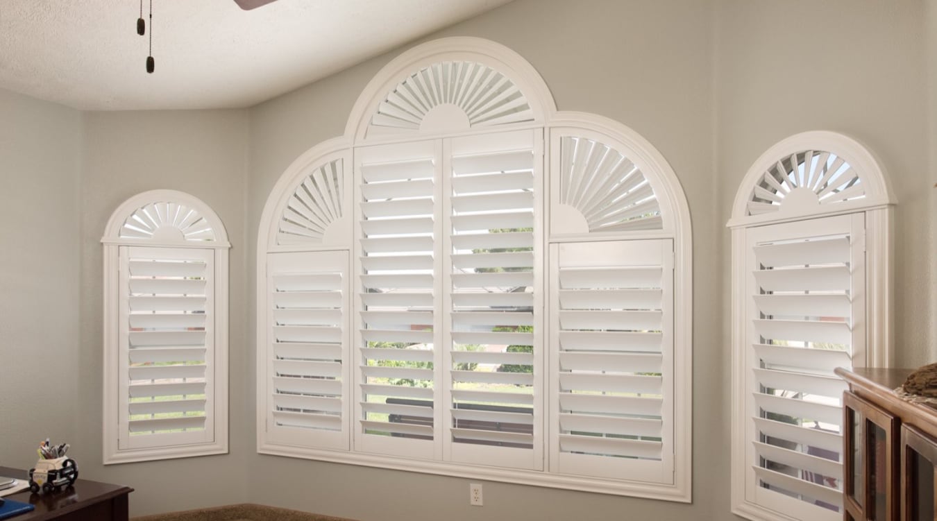 Opening plantation shutters